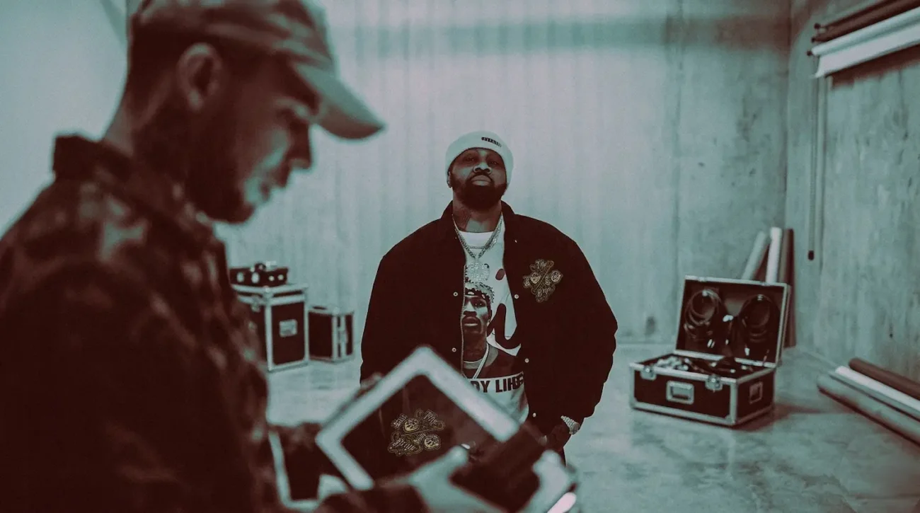 Smoke DZA in studio for the 10/10 Boys collaboration shoot